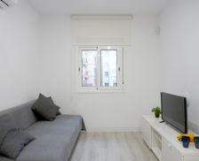 Spain Catalunya L'Hospitalet de Llobregat vacation rental compare prices direct by owner 13206565