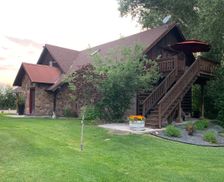 United States Montana Bozeman vacation rental compare prices direct by owner 11403677