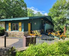 United States New York Lake George vacation rental compare prices direct by owner 1918099