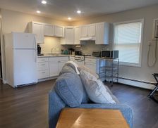 United States Illinois Bloomington vacation rental compare prices direct by owner 2099539