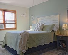 United States Michigan Charlevoix vacation rental compare prices direct by owner 1974042