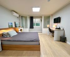 South Korea Seoul Yeonhui-dong, Seodaemun-gu vacation rental compare prices direct by owner 7947129