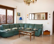 Italy Lazio Velletri vacation rental compare prices direct by owner 7027686