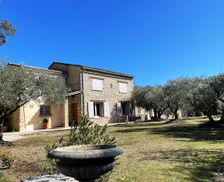 France Provence-Alpes-Côte d'Azur L'Isle-sur-la-Sorgue vacation rental compare prices direct by owner 11023601