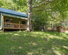 United States New York Brantingham vacation rental compare prices direct by owner 2069852