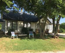 United States Texas Sanger vacation rental compare prices direct by owner 2362909