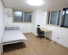 South Korea Seoul Dongjak-gu vacation rental compare prices direct by owner 15624136