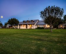 United States Texas Hondo vacation rental compare prices direct by owner 2748555