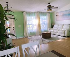 United States Florida Palm Bay vacation rental compare prices direct by owner 11484844