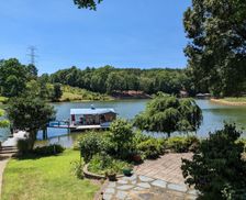 United States North Carolina Troutman vacation rental compare prices direct by owner 23640955