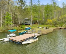 United States North Carolina Lake Lure vacation rental compare prices direct by owner 2570362