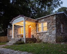 United States North Carolina Hendersonville vacation rental compare prices direct by owner 32270936
