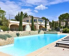 France Provence-Alpes-Côte d'Azur Gordes vacation rental compare prices direct by owner 11157119