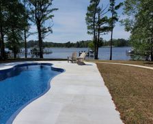 United States Tennessee North Carolina vacation rental compare prices direct by owner 2604296