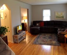 United States Michigan Clarkston vacation rental compare prices direct by owner 4129513