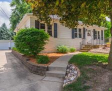 United States Illinois Normal vacation rental compare prices direct by owner 15419106
