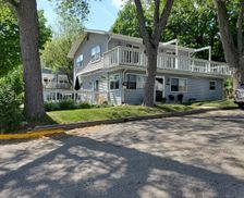 United States Wisconsin Fontana-on-Geneva Lake vacation rental compare prices direct by owner 6644446