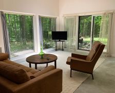 United States New York Woodstock vacation rental compare prices direct by owner 9448898