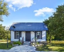 United States Texas Blanco vacation rental compare prices direct by owner 8180401
