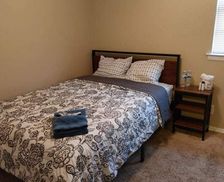 United States Texas Watauga vacation rental compare prices direct by owner 4744541