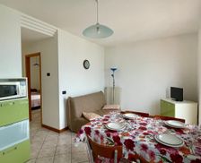 Italy Veneto Brenzone sul Garda vacation rental compare prices direct by owner 13048433