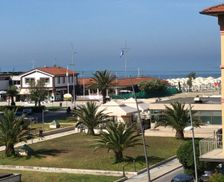 Italy Toscana Camaiore vacation rental compare prices direct by owner 10160297