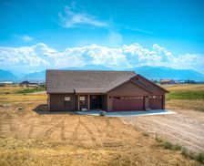 United States Montana Ennis vacation rental compare prices direct by owner 11184593