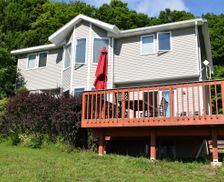 United States New York Prattsville vacation rental compare prices direct by owner 8275453