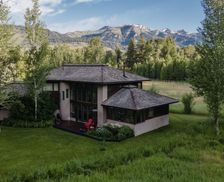 United States Wyoming Wilson vacation rental compare prices direct by owner 161519