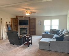 United States Kansas WaKeeney vacation rental compare prices direct by owner 9319530