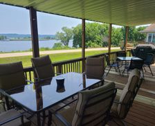United States Iowa Lansing vacation rental compare prices direct by owner 7642284