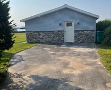 United States New York Sodus Point vacation rental compare prices direct by owner 6412526