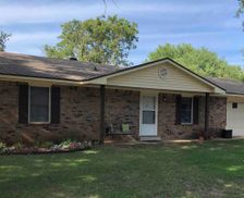 United States Arkansas Fayetteville vacation rental compare prices direct by owner 26580106