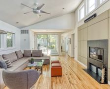 United States New York Fire Island Pines vacation rental compare prices direct by owner 11640085