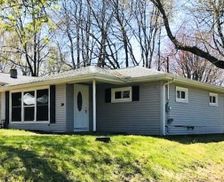 United States Pennsylvania Erie vacation rental compare prices direct by owner 11490364