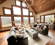 United States New York Windham vacation rental compare prices direct by owner 11489375