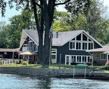 United States Michigan Coloma vacation rental compare prices direct by owner 10176120