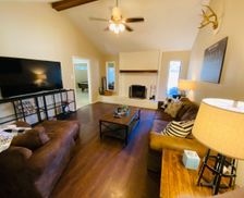 United States Texas Midland vacation rental compare prices direct by owner 9582681