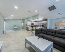 United States Nevada Las Vegas vacation rental compare prices direct by owner 10157133