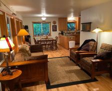 United States Oregon Lakeside vacation rental compare prices direct by owner 11507683