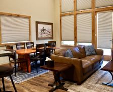 United States Montana Bigfork vacation rental compare prices direct by owner 9326956