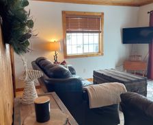 United States Wisconsin Fox Lake vacation rental compare prices direct by owner 11134887