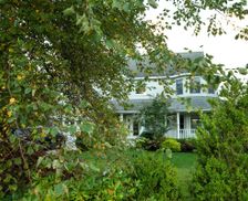 United States New York Shelter Island vacation rental compare prices direct by owner 11397069