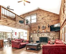 United States New York Old Forge vacation rental compare prices direct by owner 11643641