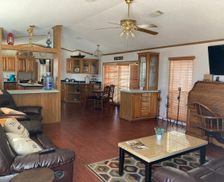 United States Texas Del Rio vacation rental compare prices direct by owner 9782995