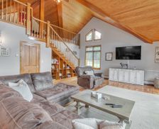 United States Maine Rumford vacation rental compare prices direct by owner 9896822