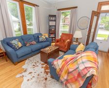 United States Iowa Winterset vacation rental compare prices direct by owner 15719039