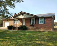 United States Tennessee Cookeville vacation rental compare prices direct by owner 10131734