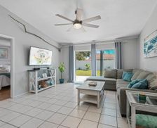 United States Florida Palm Harbor vacation rental compare prices direct by owner 29521811