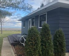 United States Michigan Oscoda vacation rental compare prices direct by owner 15608520